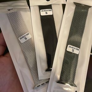 3 Apple Watch Bands (Black, Grey, Green)